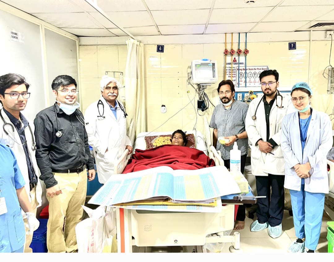 श्री महंत इन्दिरेश अस्पताल में मरीज़ को लगा दुनिया का सबसे छोटा लीडलैस पेसमेकर मेसमेकर का वजन 0197